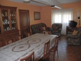 Comedor y sala para uso de clientes